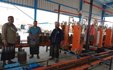 اللجنة الفرعية للغاز تتفقد سير العمل بمحطة تعبئة اسطوانات الغاز المنزلي بمحطة ميفعة 