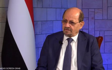 وزير الخارجية يغادر عدن متوجهاً إلى القاهرة للمشاركة في أعمال الدورة العادية الـ (164)