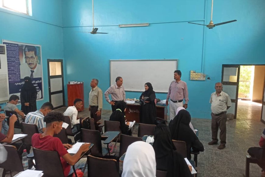 كلية الإعلام بجامعة عدن تدشن امتحانات الفصل الثاني وسط أجواء انضباطية وتنظيم محكم