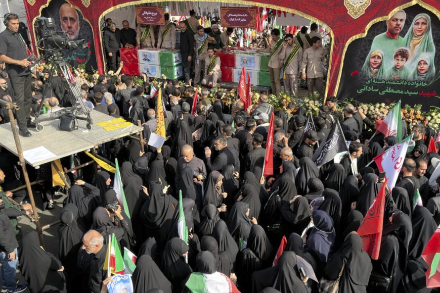 بعد وقف إطلاق النار.. بدء مراسيم التشييع في إيران