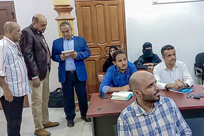 رئيس جامعة عدن يتفقد تدشين برنامج اللقاءات التعليمية المباشرة بكلية العلوم الاجتماعية والإنسانية