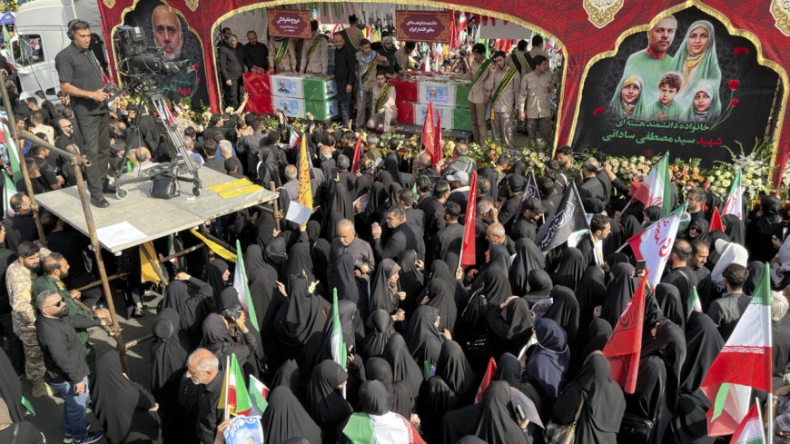 بعد وقف إطلاق النار.. بدء مراسيم التشييع في إيران