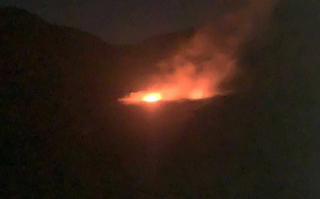 «أمبري» البريطانية تعلن تضرر أرصفة خرسانية بميناء الحديدة اليمني جراء غارات إسرائيلية