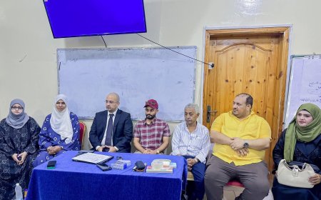 مدير صيرة يفتتح دورة تدريبية في ريادة الأعمال ضمن مشروع سوق النساء الشعبي بعدن