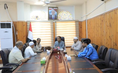 الوكيل العامري يكرّم مؤسسة الوداد للتنمية نظير إسهاماتها المجتمعية والتنموية