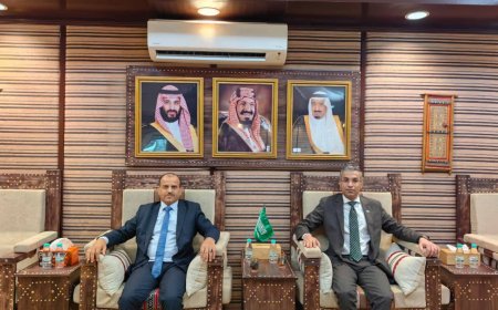 المستشار الخضمي يبحث مع نظيره السعودي في ماليزيا سبل تعزيز التعاون والتنسيق المشترك