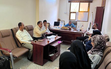 مجلس كلية الإعلام بجامعة عدن يشيد بمشاريع التخرج ويعلن تأسيس ملتقى الخريجين