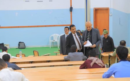 جامعة إقليم سبأ تُجري امتحانات مفاضلة لـ761 متقدماً في كلية تكنولوجيا المعلومات للتنافس على 200 مقعد