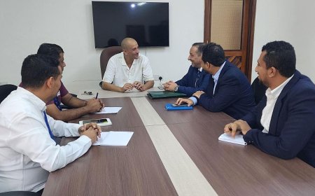 باخبيرة يبحث مع فريق اليونسكو دعم قطاع المياه في عدن