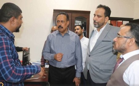 رئيس مجلس إدارة صندوق صيانة الطرق يبدأ مباشرة مهامه من مبنى الإدارة العامة بعدن