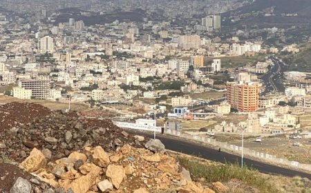 العثور على جثة شاب مفصولة الرأس مدفونة تحت صبة إسمنتية في صنعاء