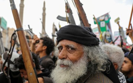 شمل مؤسسات حساسة.. هجوم سيبراني واسع يربك الحوثيين