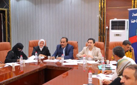 المكتب التنفيذي لمديرية خور مكسر يعقد اجتماعه الدوري ويناقش تقريري مكتب التربية والتعليم والضرائب