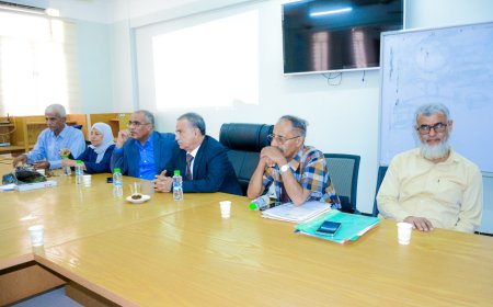 رئيس جامعة عدن يترأس لقاءً أكاديميًا لمناقشة قضايا التطوير وضمان الجودة
