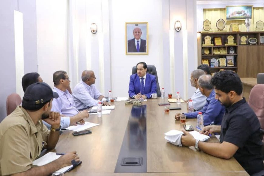 البكري يلتقي مدير مكتب الوزارة بالضالع ويناقش معه قضايا الشباب والرياضيين