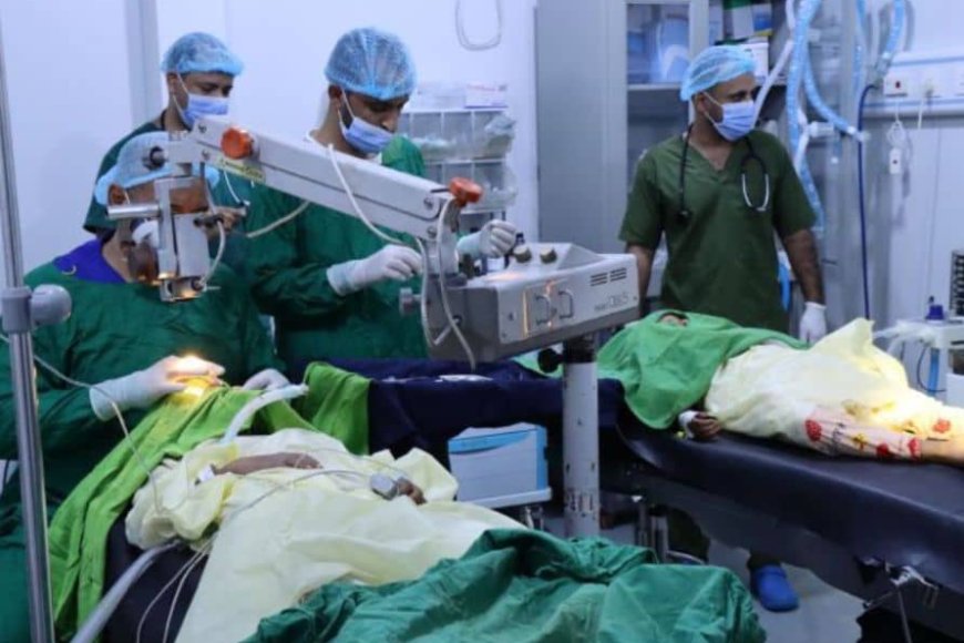 مخيم حول العيون المجاني في المخا ينجز 220 عملية جراحية خلال الاسبوع الأول من انطلاقه