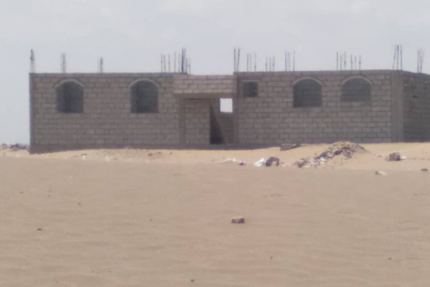 إعلان.. منزل للبيع بلحج