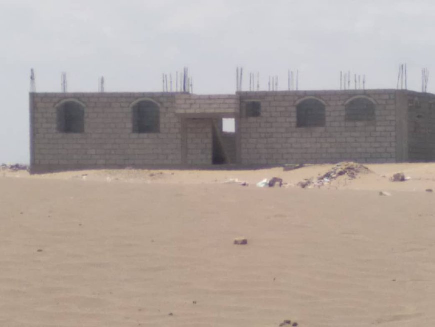 إعلان.. منزل للبيع بلحج