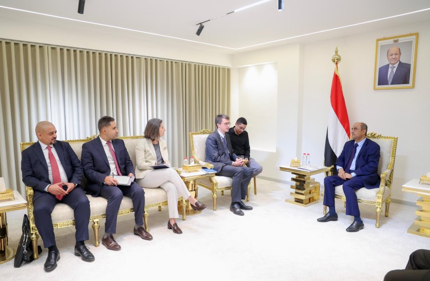 رئيس الوزراء يستقبل وفد البنك الدولي في عدن