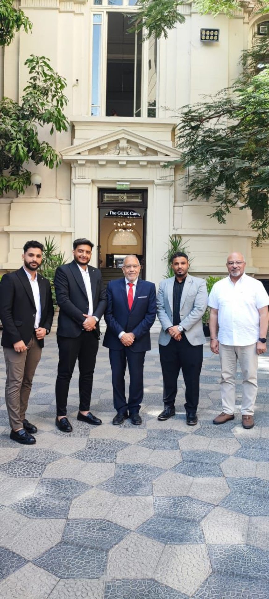 استمراراً لجهود هيئة الطيران في تعزيز كفاءة كوادرها.. اختتام الدورة التدريبية الخاصة بالمفتشين الوطنيين للعمليات الجوية بالقاهرة