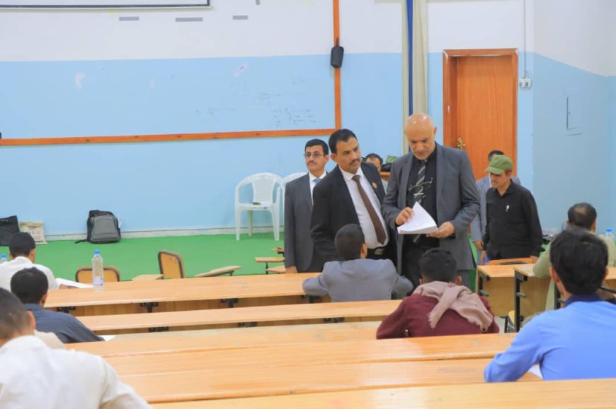 جامعة إقليم سبأ تُجري امتحانات مفاضلة لـ761 متقدماً في كلية تكنولوجيا المعلومات للتنافس على 200 مقعد