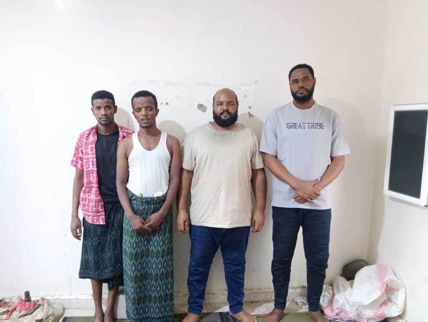 شرطة مديرية شحن بمحافظة المهرة تضبط أجنبيان دخل البلاد بطريقة غير شرعية