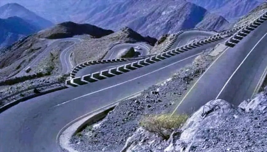 من يمتلك قرار فتح عقبة ثرة؟