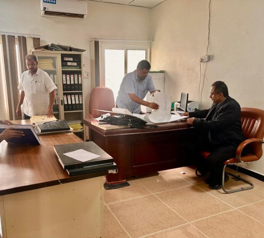 رئيس نيابة استئناف المهرة يتفقد سير العمل في نيابة الغيضة والنيابة الجزائية ويشيد بالجهود المبذولة
