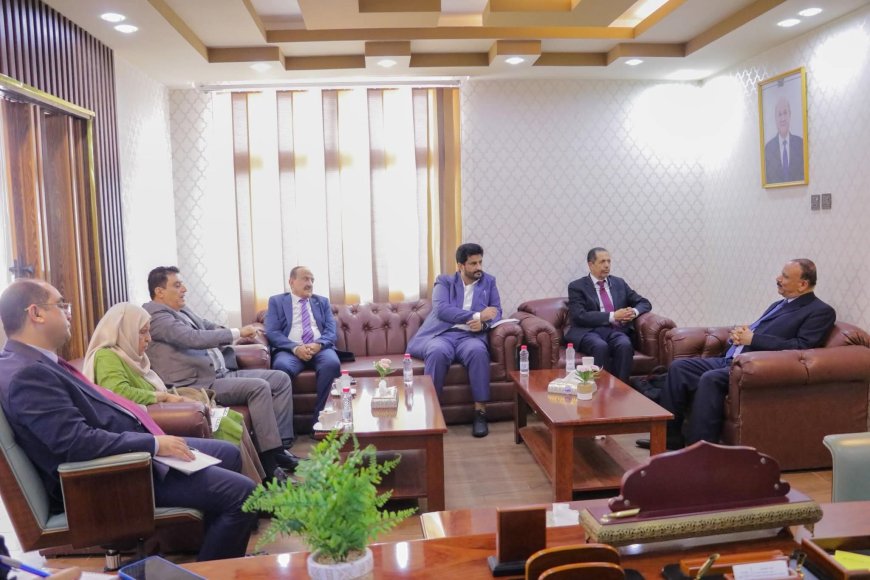 وزير النقل يبحث مع مسؤول بالبنك الدولي جهود التعاون المشترك بين الجانبين لدعم مشروعات قطاع النقل