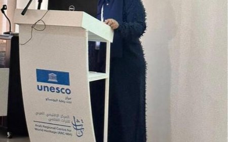 رئيس جامعة عدن يهنئ الدكتورة هناء القهبي لمشاركتها في فريق الخبراء لإدراج التراث اليمني عالميًا