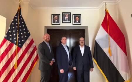 بحث أوجه التعاون بيت مصلحة الهجرة والجوازات والجنسية والسفارة الأمريكية لدى بلادنا