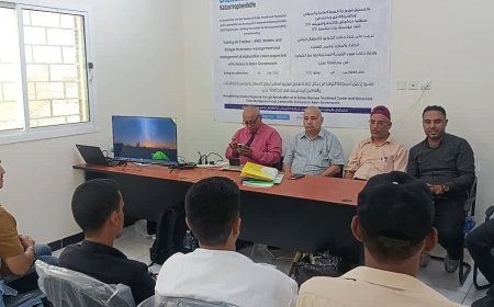 البيشي يدشن دورة تدريبية لـ 24 كادر صحي في مركز السلام بدارسعد حول إدارة حالات الكوليرا والحميات وسوء التغذية