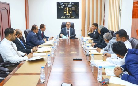 مجلس القضاء الأعلى يشيد بنتائج لقائه بعضوي مجلس القيادة الرئاسي ودعمهما للسلطة القضائية
