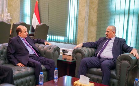 الزُبيدي يشدد على ضرورة التعاطي العاجل من قبل القطاع التجاري مع تحسّن أسعار الصرف