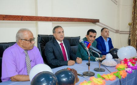 في مبادرة تعليمية رائدة.. جامعة عدن تفتتح مكتبة خيرية نوعية بكلية الحقوق 