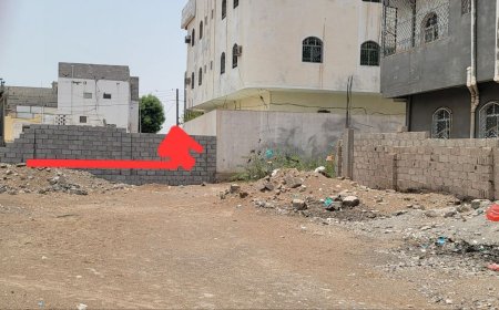 اتهامات بالتقاعس ومطالبات بإعادة فتح منفذ حيوي أُغلق أمام مدرسة خاصة في لحج