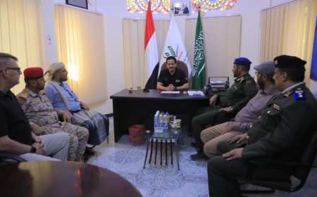 وكيل محافظة مأرب لشؤون الدفاع والأمن يزور مشروع مسام