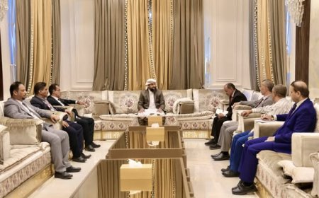 المحرّمي يلتقي قضاة المحكمة والنيابة الجزائية المتخصصة بعدن ويشدد على ضرورة تسريع البت في القضايا