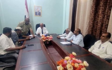 محافظ الحديدة يوقع عقد إنشاء مشروع الطوارئ التوليدية الشاملة بالخوخة