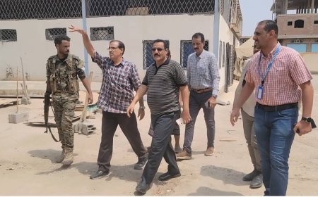مدير عام المنصورة يطلع على المساحة المخصصة لبناء مركز سوء التغذية للأطفال