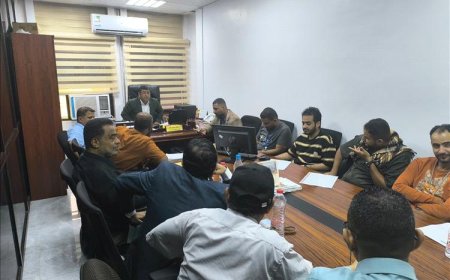 اجتماع في عدن يقر بتخفيض أسعار وجبات المطاعم السياحية بنسبة 45% 