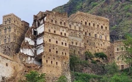 صنعاء.. انهيار مبنى تاريخي في "حراز" بسبب الأمطار الغزيرة