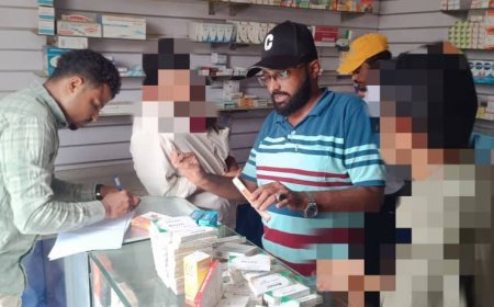 مكتب الصحة بالحديدة يضبط صيدلية تبيع أدوية منتهية الصلاحية في الخوخة 