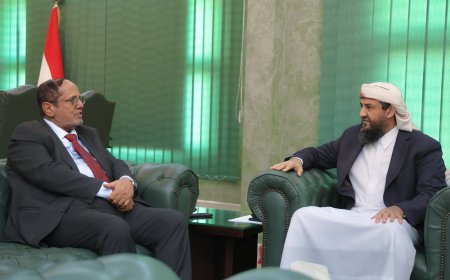 المحرّمي يناقش تحديات الطيران المدني ويؤكد دعمه للنهوض بالقطاع وتعزيز السلامة الجوية