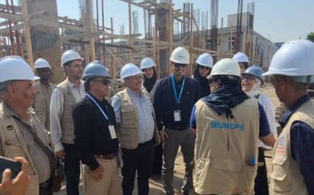 بتوجيه من البيشي .. مدير الرعاية الصحية والمستشارة الإقليمية لمنظمة اليونيبس يتفقدان أعمال بناء مخازن اللقاحات المركزية في عدن.