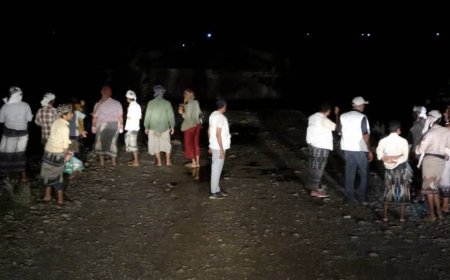 الحديدة..عضو مجلس القيادة الرئاسي يوجه خلية الأعمال الإنسانية بإغاثة عاجلة للمتضررين من الأمطار