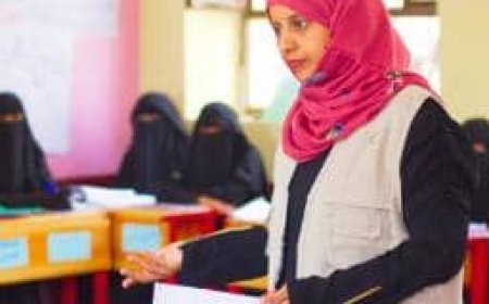تضامن واسع مع الأستاذة هيفاء الأصبحي بعد إبعادها من عملها في الصندوق الاجتماعي