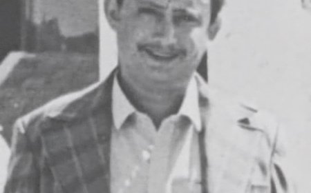 وزير النقل يعزي في وفاة المناضل اللواء محمد ناجي سعيد