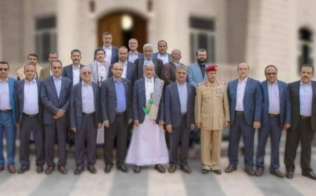 عاجل.. اعتراف حوثي خطير بشأن قياداته في صنعاء