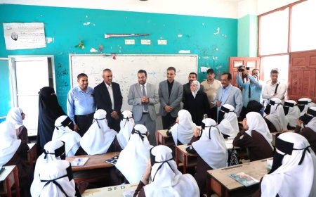 وزير التربية ومحافظ عدن يدشنان العام الدراسي الجديد 2025/2026م